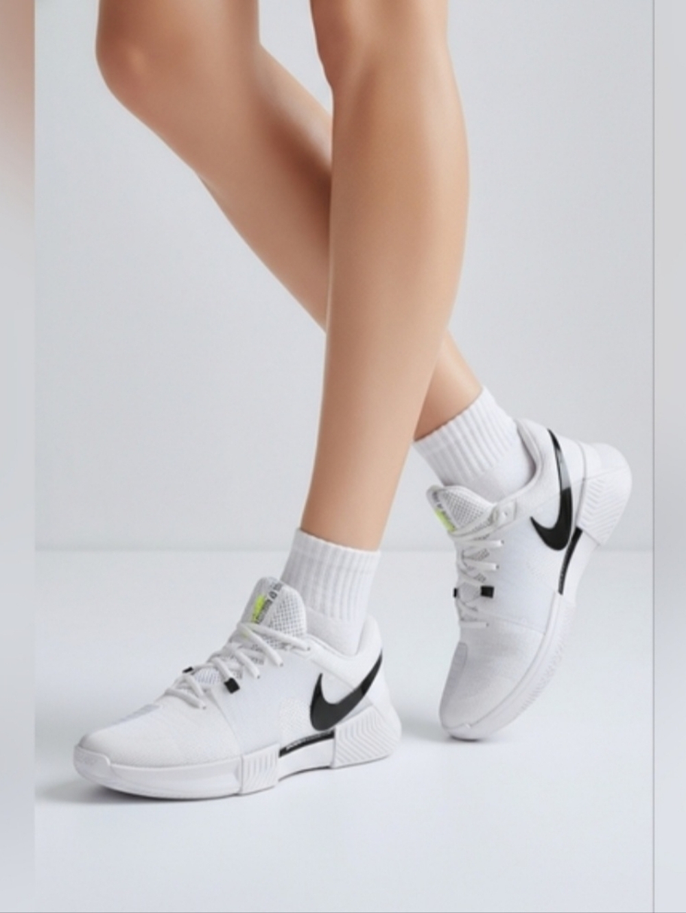 Nike Zoom GP Challenge 1 Women's Hard Court Tennis Shoes